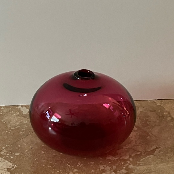 Red Cranberry Glass Circle Decorative Vase Unbranded 6 By 6. - Picture 2 of 6